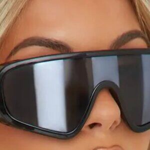 "Elegant Crafted Sophisticated Sunglasses"